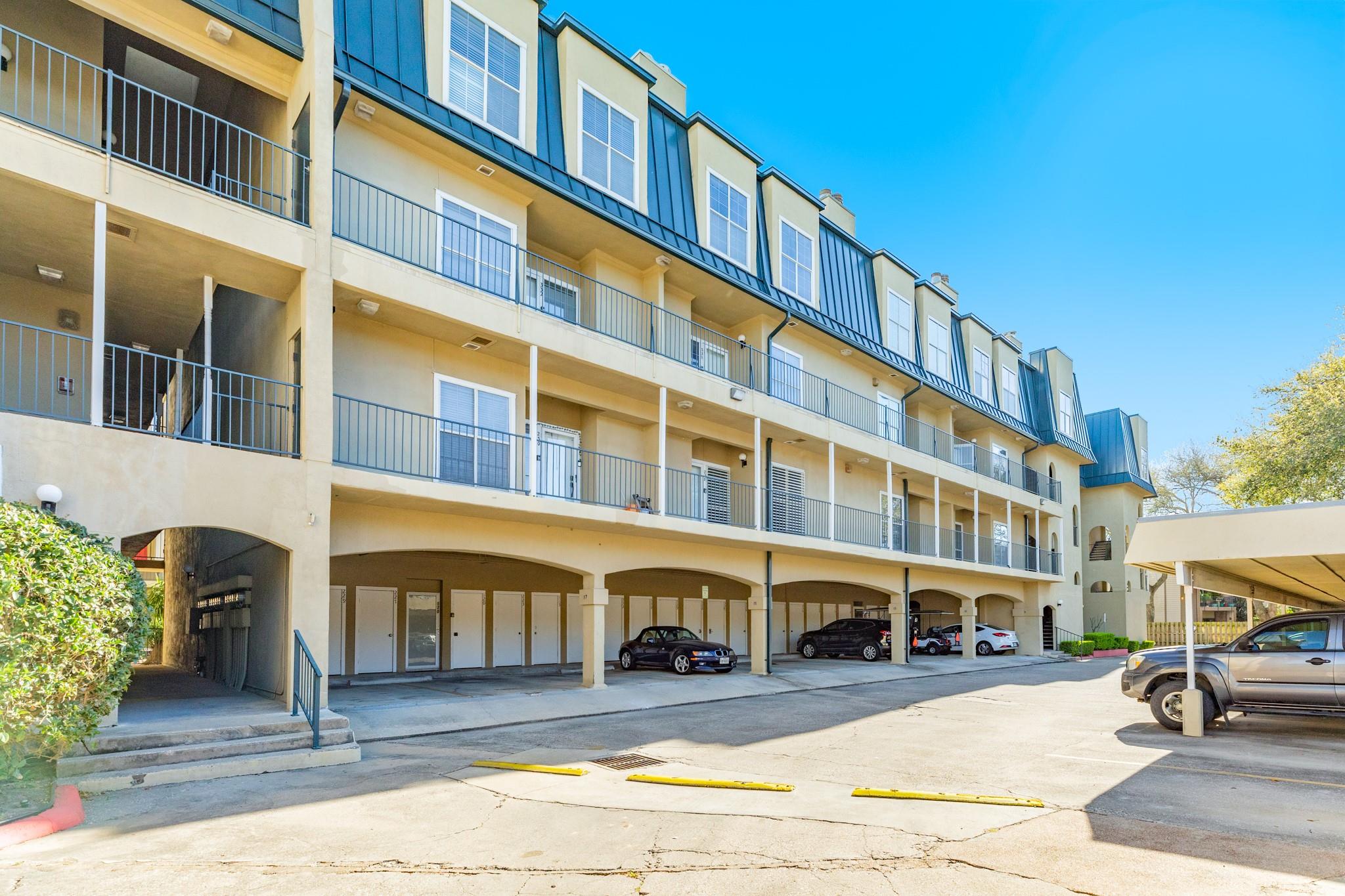 921 Marine Drive 120