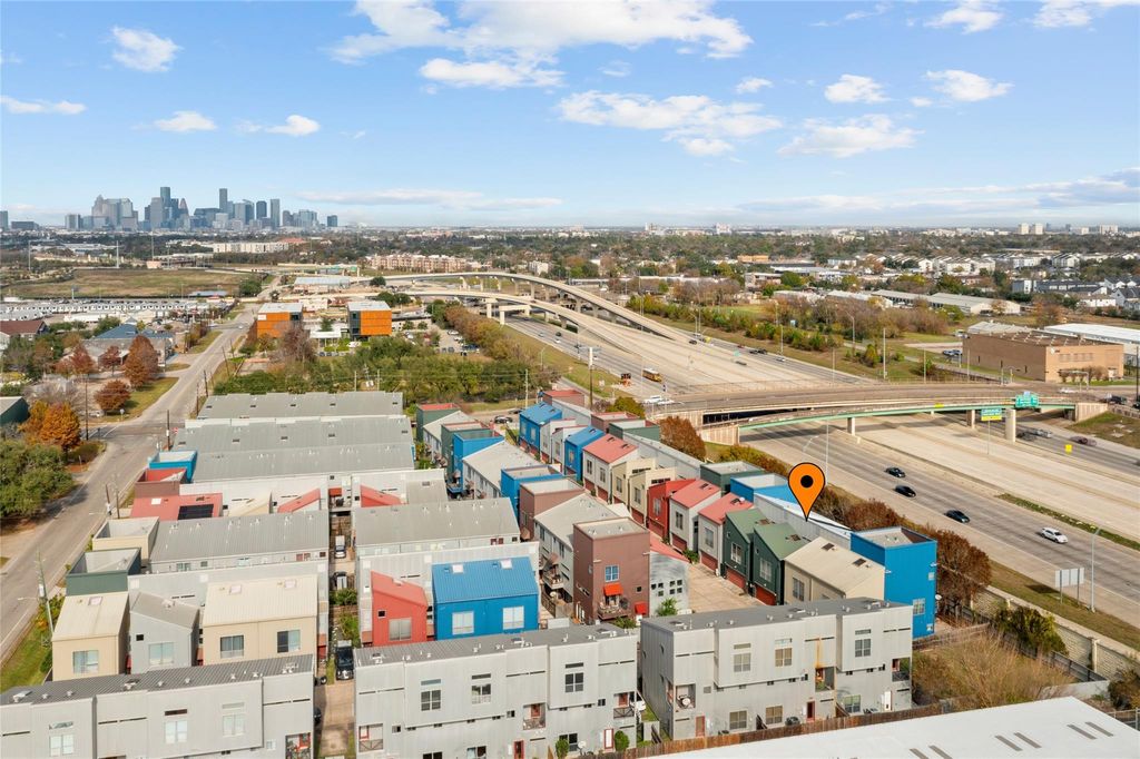 Photo of 6933 Yellowstone Way Drive, Houston, TX 77054 (MLS # 51690525)