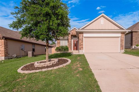 Photo of 133 Bates Court, Huntsville, TX 77320 (MLS # 77845475)