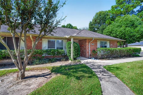 Townhouse For Rent - 17104 Blackhawk Boulevard<br/> Fredericksburg, TX 77546