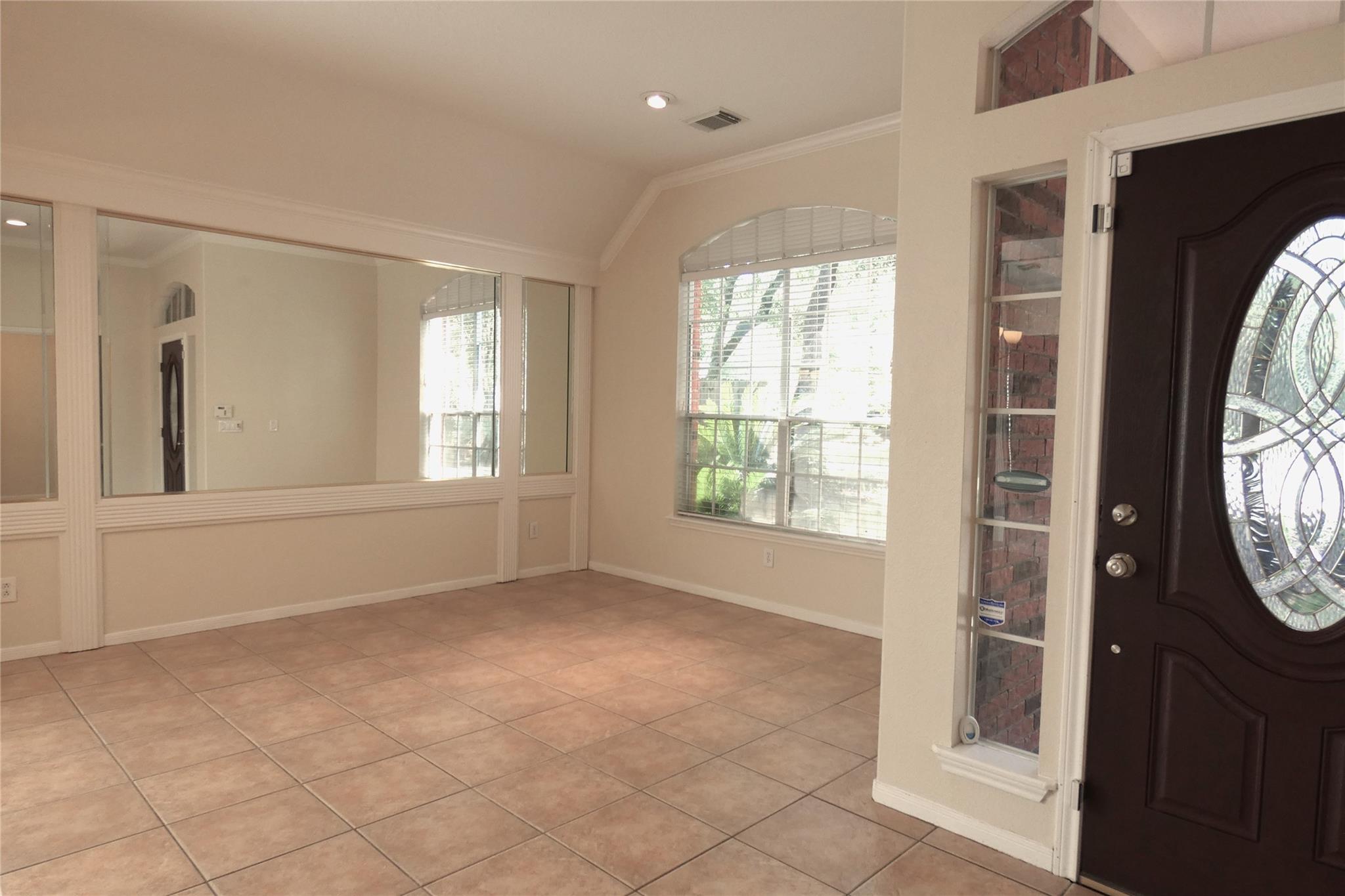 123 N Acacia Park Circle