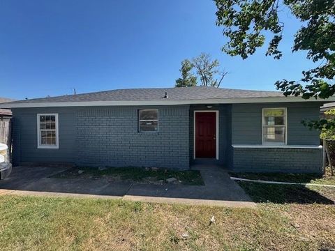 Photo of 7022 Goldspier Street, Houston, TX 77088 (MLS # 46492932)