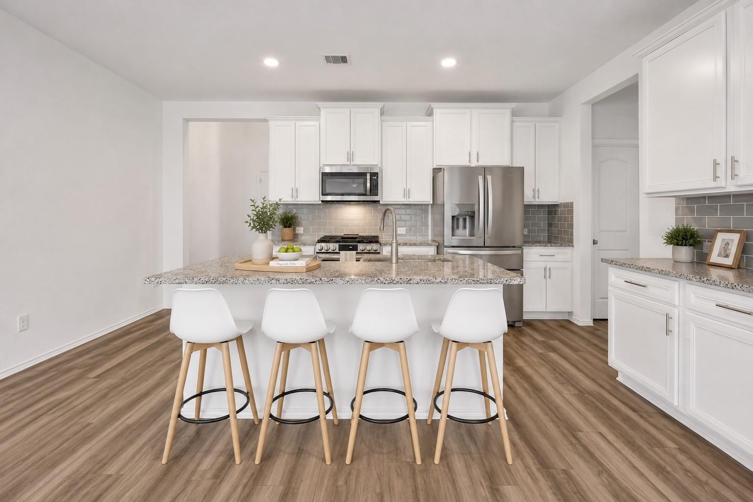 9245 Inland Leather Lane