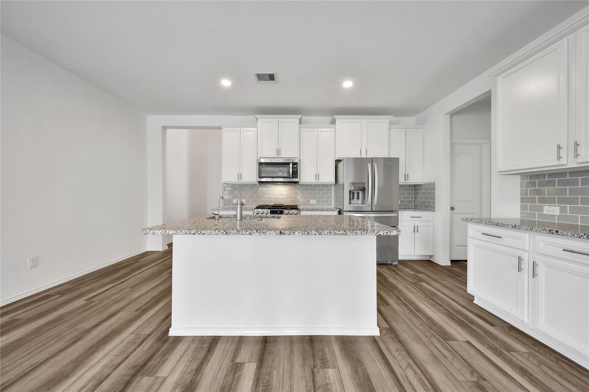9245 Inland Leather Lane