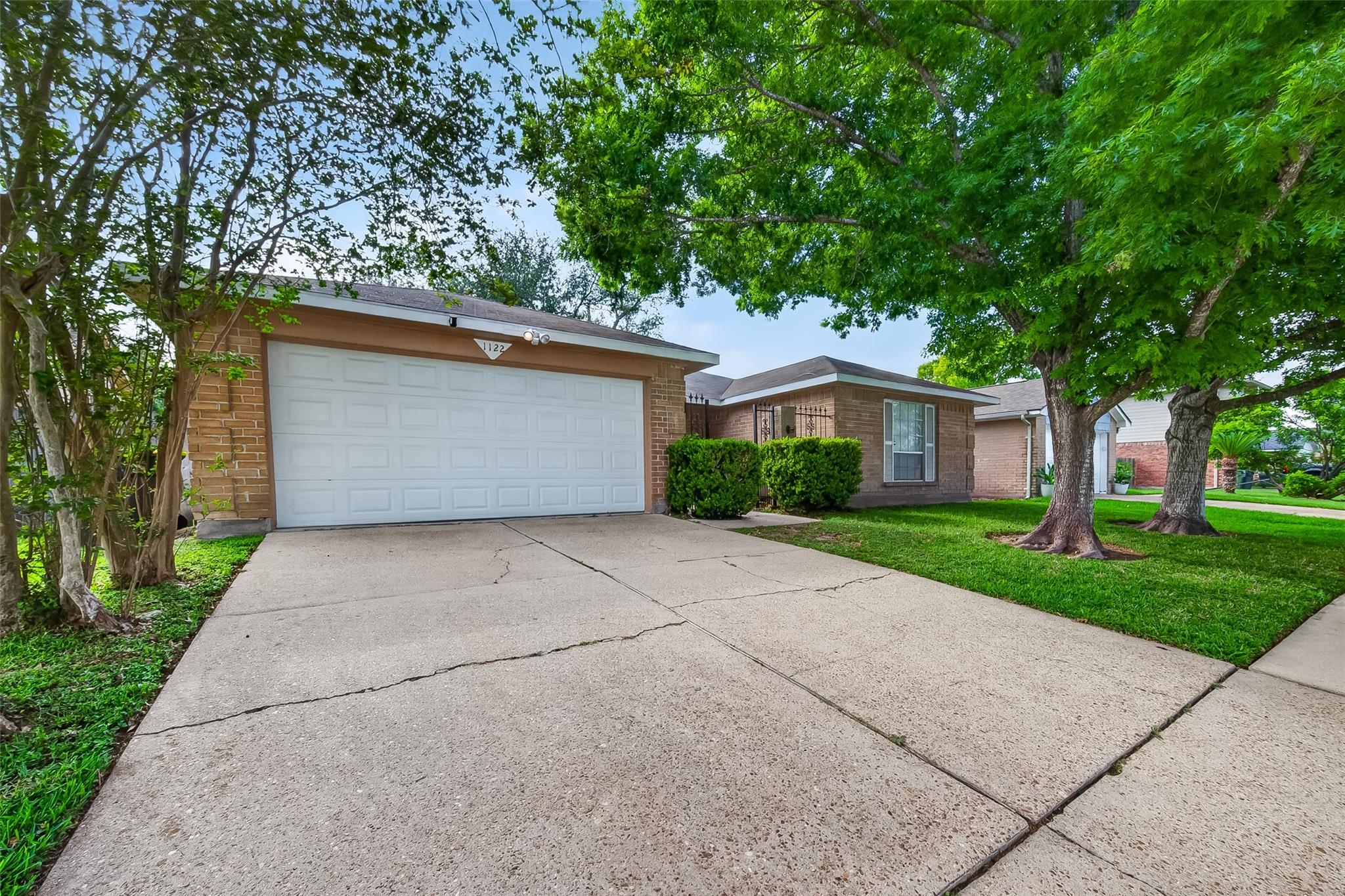 1122 Woodbridge Avenue