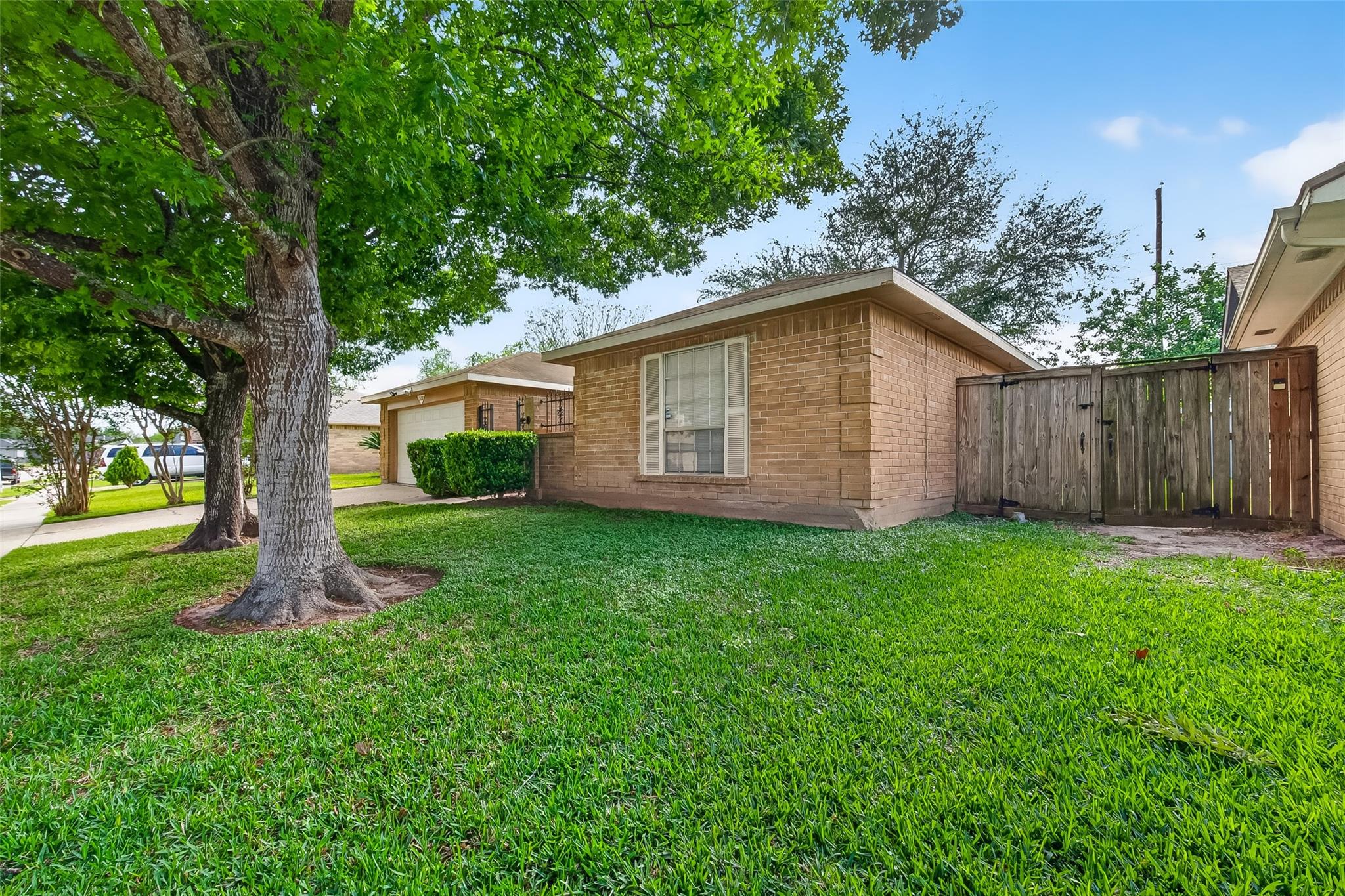 1122 Woodbridge Avenue