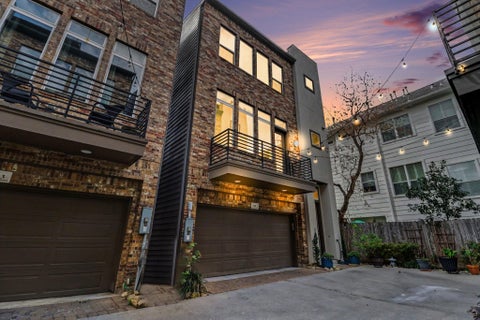 Photo of 715 Hartman Street, Houston, TX 77007 (MLS # 60837463)