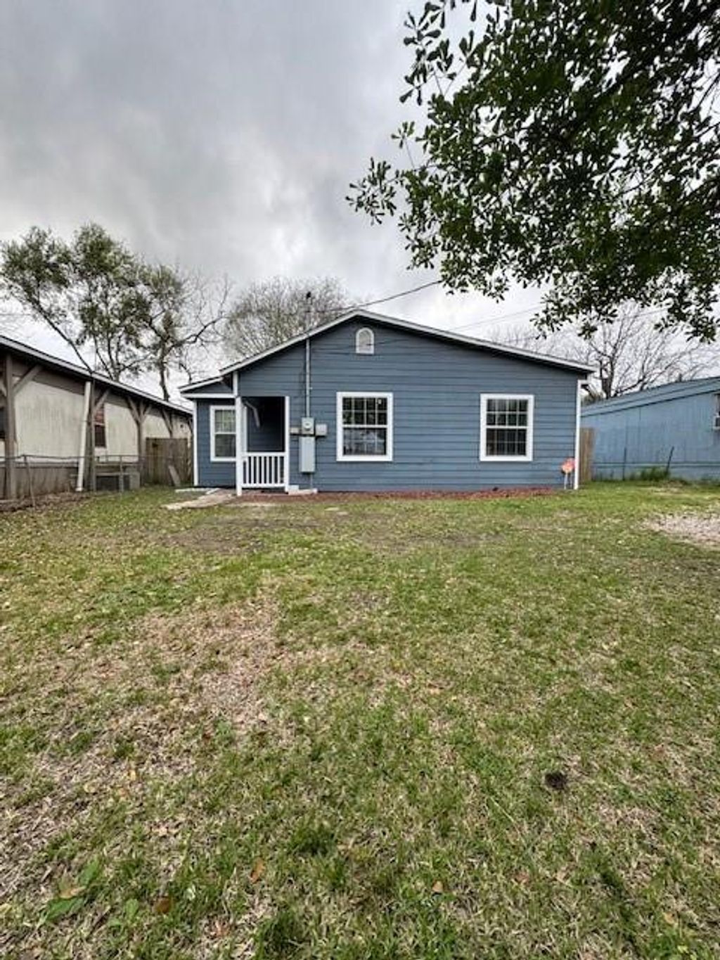 Photo of 1405 Rice Street, Alvin, TX 77511 (MLS # 57459018)
