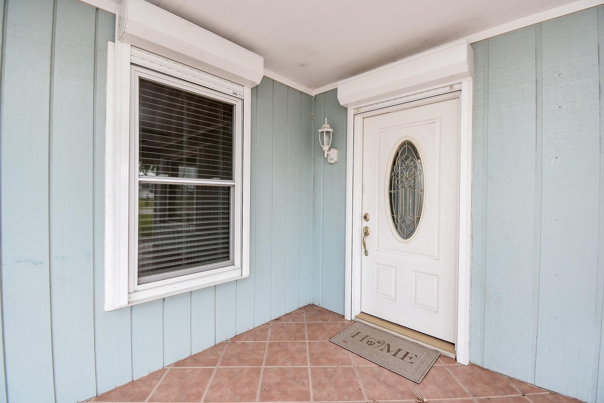 748 W Bayshore Drive