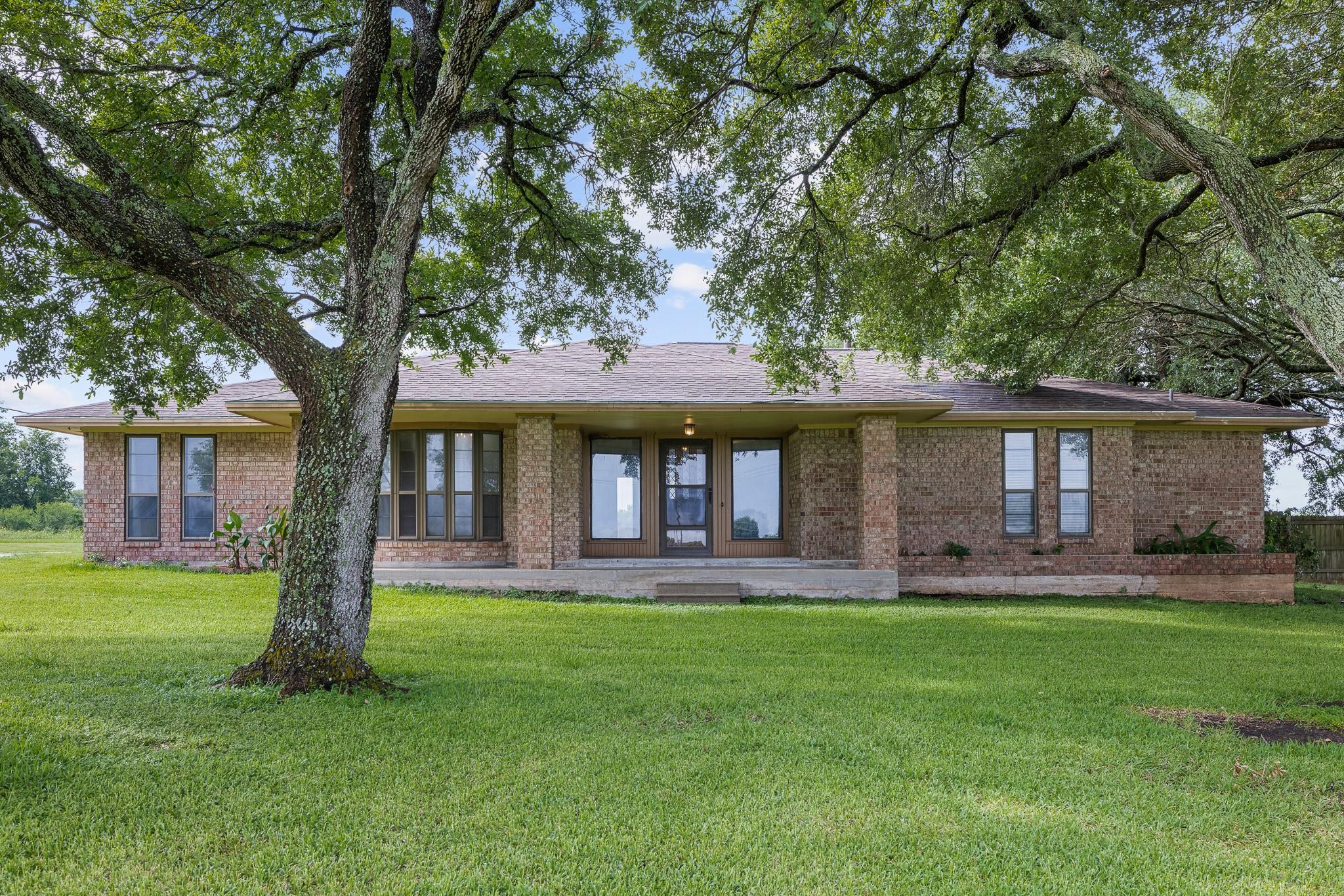 8277 Highway 90 South