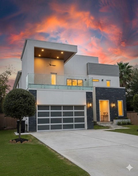 Photo of 2214 Hewitt Drive, Houston, TX 77018 (MLS # 7945713)