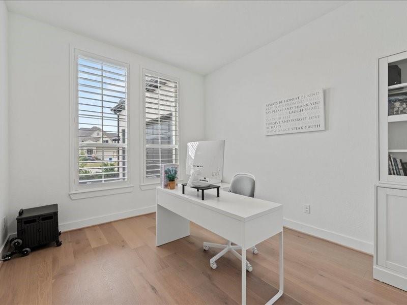 21514 Sunny Riverbank Circle