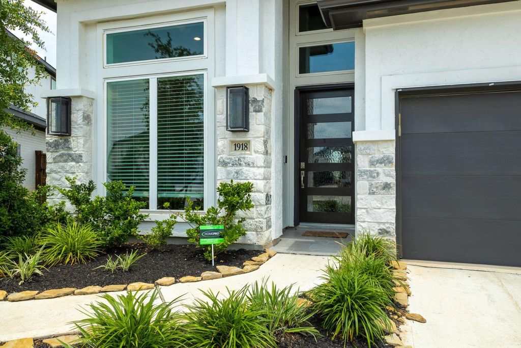 Photo of 1918 Longcroft Lane, Katy, TX 77493 (MLS # 95798856)