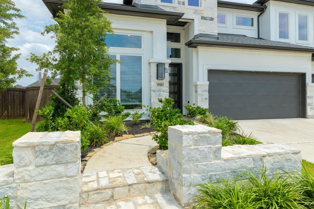 Photo of 1918 Longcroft Lane, Katy, TX 77493 (MLS # 95798856)