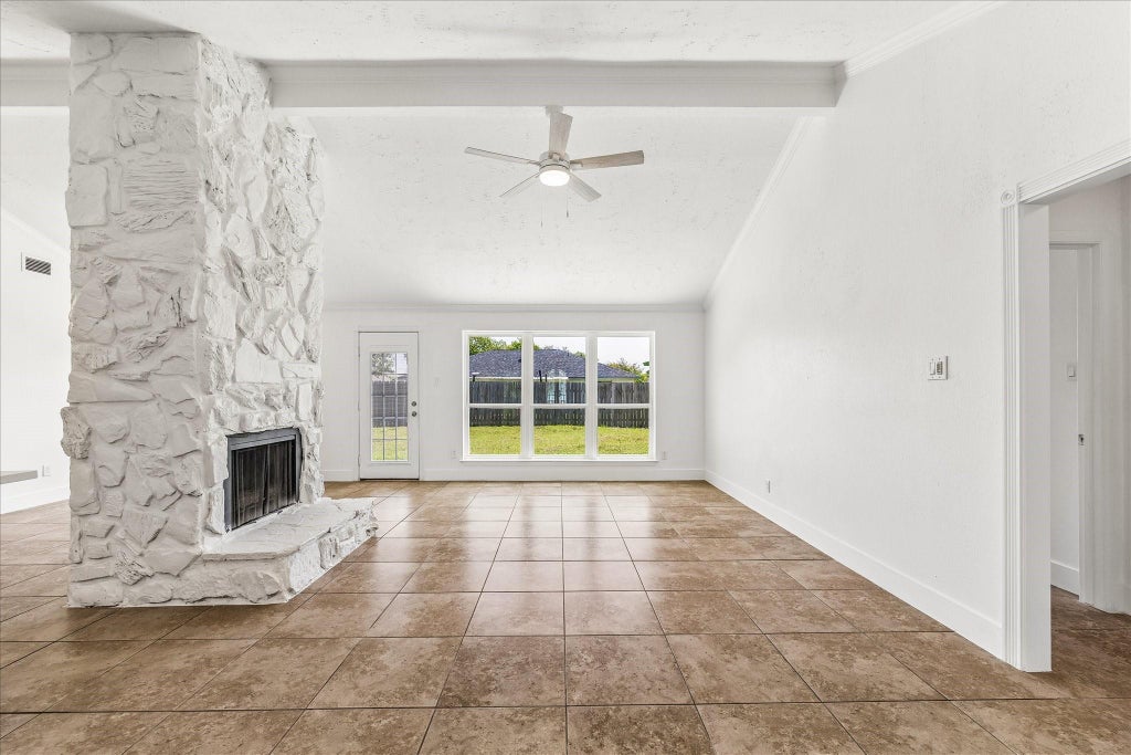 Photo of 10111 Limewood Lane, Sugar Land, TX 77498 (MLS # 95445016)