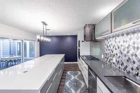 Tiny photo for 14427 Briarhills Parkway, Houston, TX 77077 (MLS # 26526087)