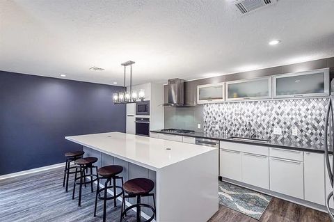 Tiny photo for 14427 Briarhills Parkway, Houston, TX 77077 (MLS # 26526087)