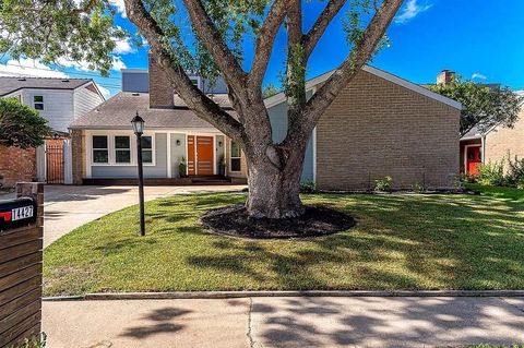 Tiny photo for 14427 Briarhills Parkway, Houston, TX 77077 (MLS # 26526087)