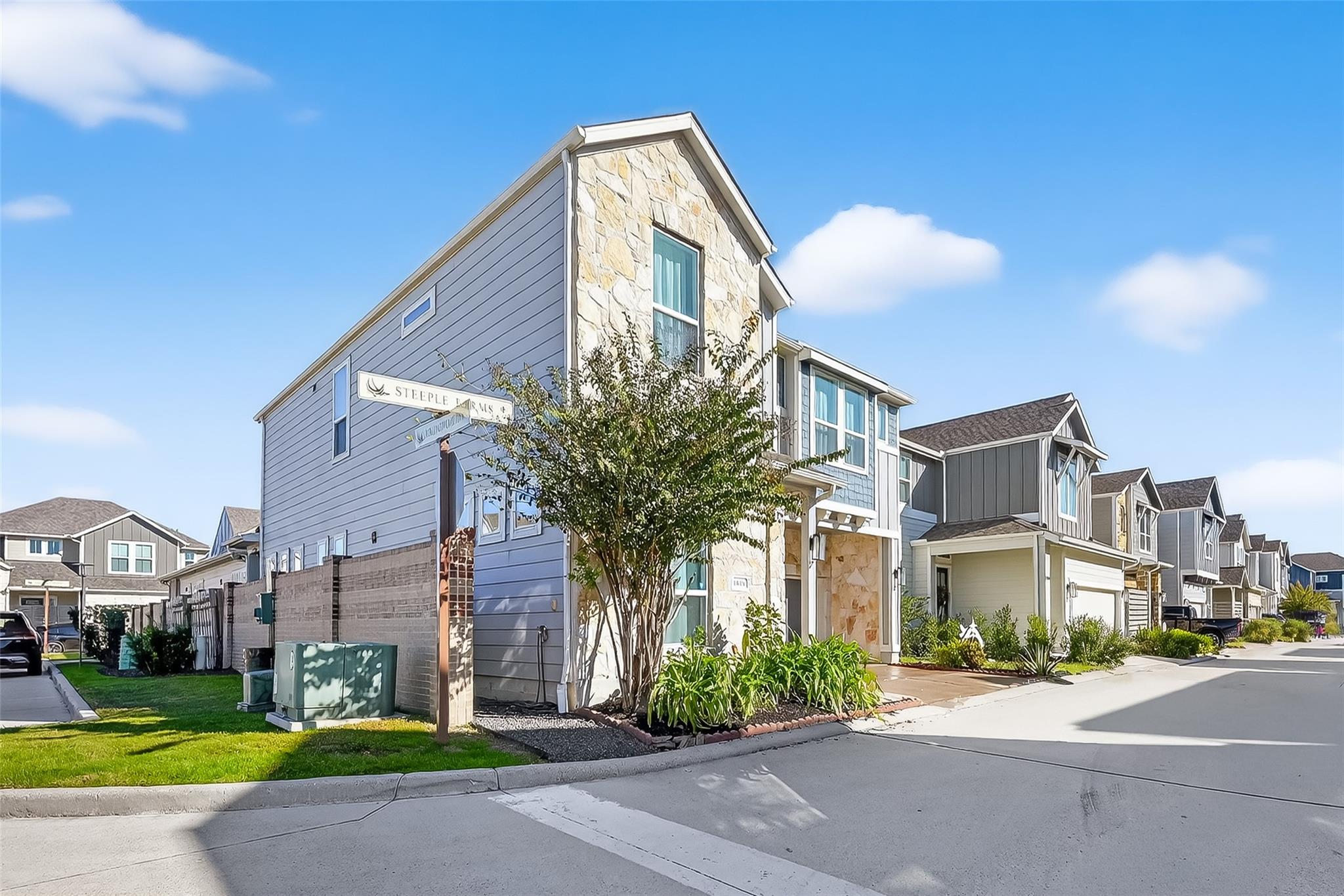 10016 Steeple Farms Drive