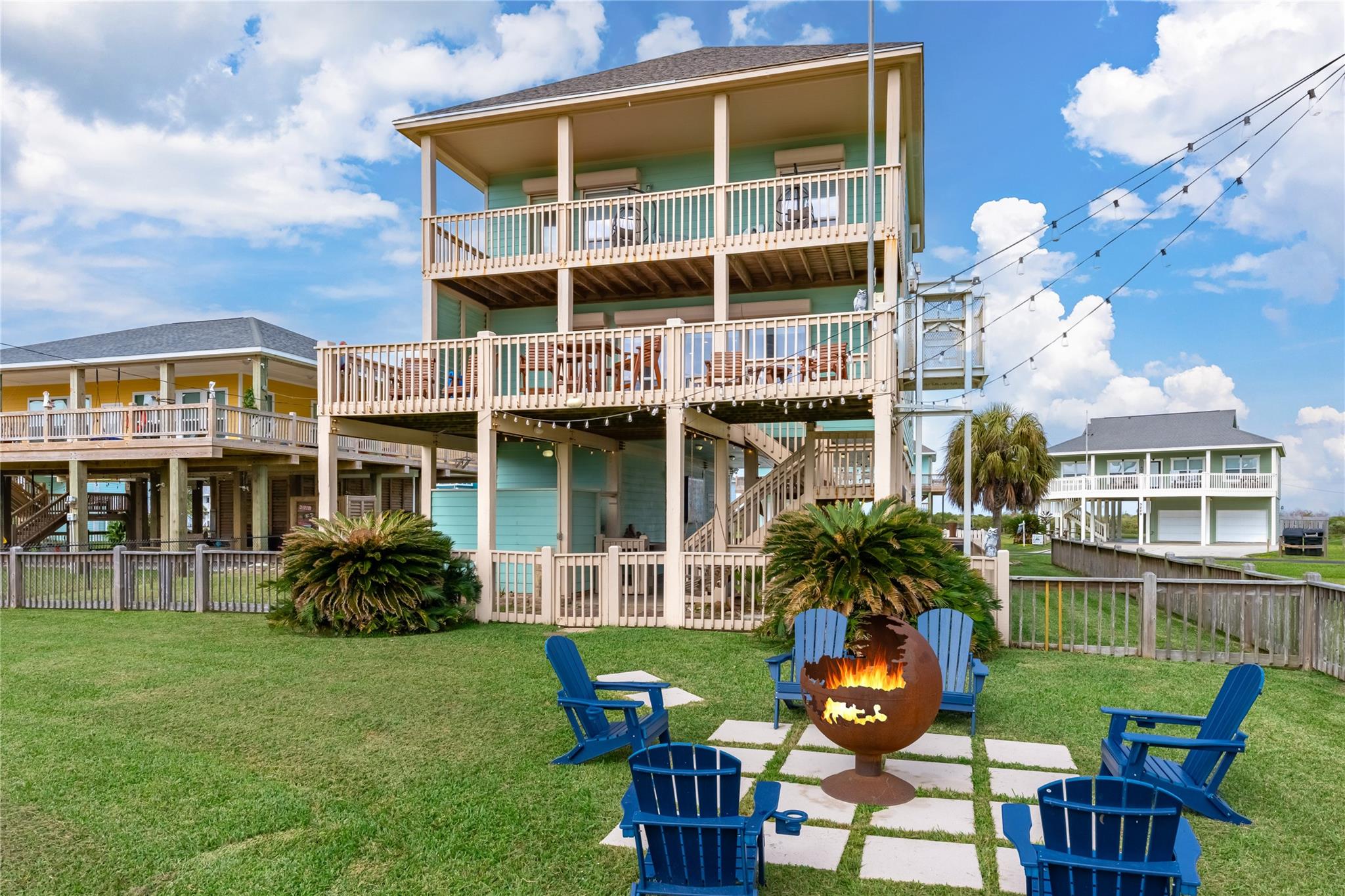 3228 Castle Drive