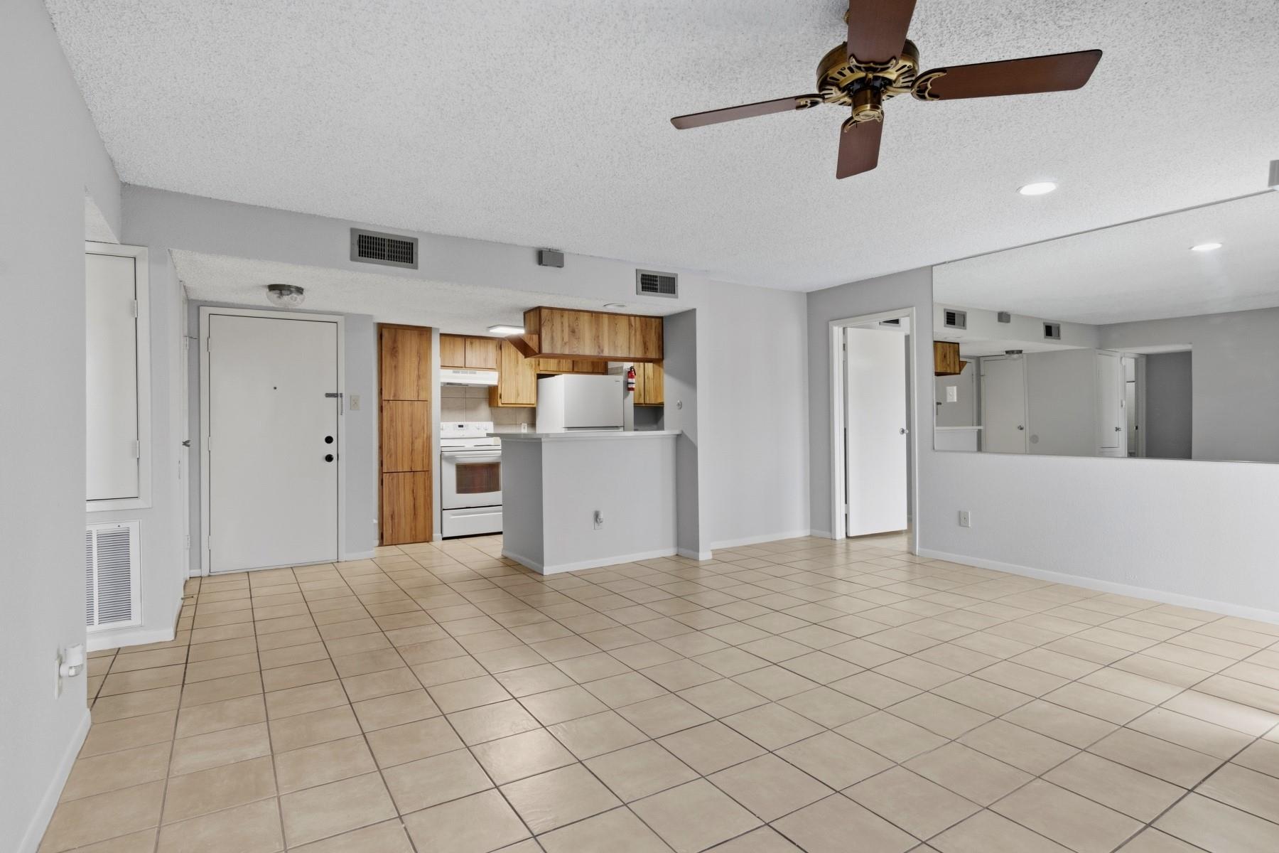 3919 Fairmont 148