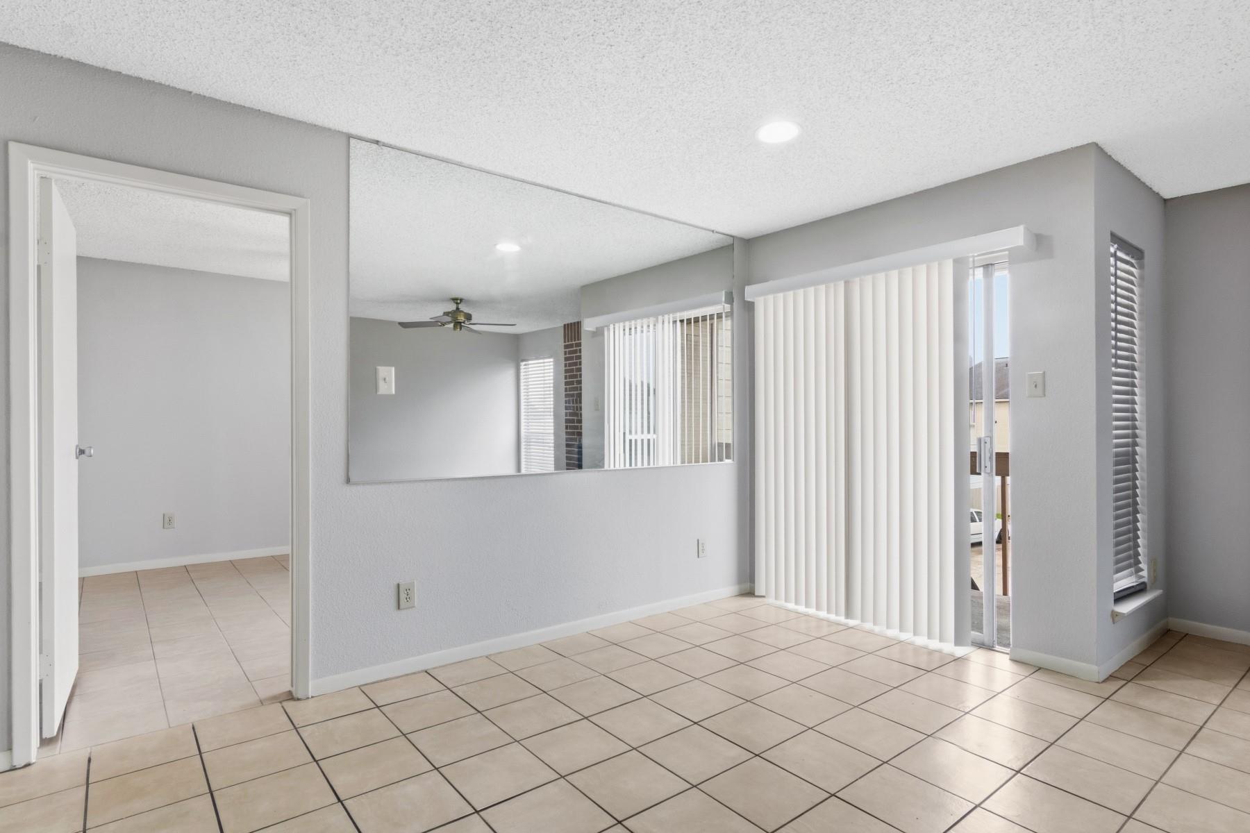 3919 Fairmont 148