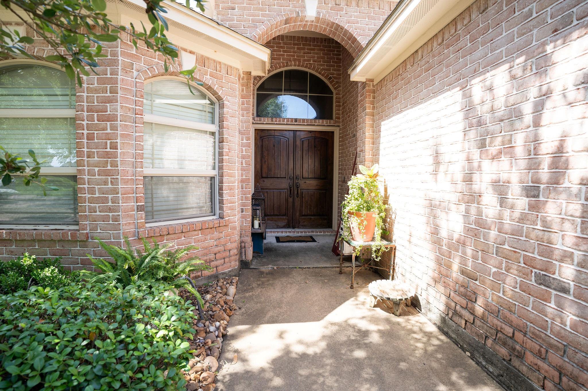 17 Red Oak Court