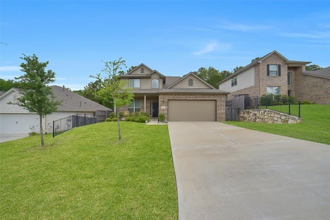 Homes For Sale - 6016 Heritage Creek Lane<br/> Conroe, TX 77304