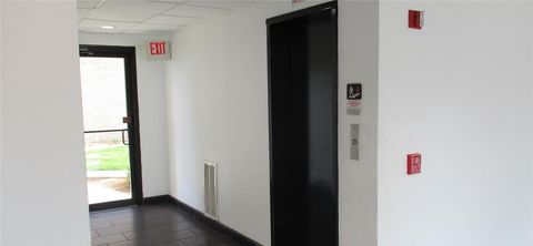 Tiny photo for 3025 Walnut Bend Lane #21, Houston, TX 77042 (MLS # 86950148)