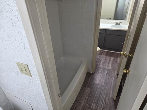 Tiny photo for 3025 Walnut Bend Lane #21, Houston, TX 77042 (MLS # 86950148)