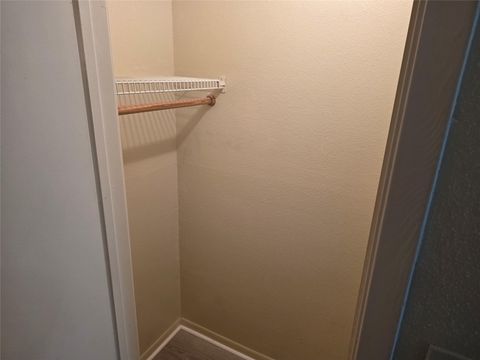 Tiny photo for 3025 Walnut Bend Lane #21, Houston, TX 77042 (MLS # 86950148)