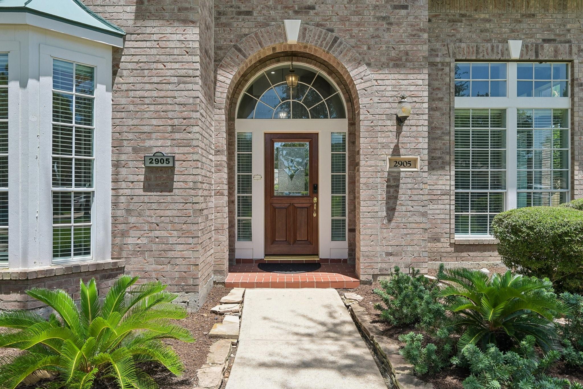 2905 Harvest Hill Drive