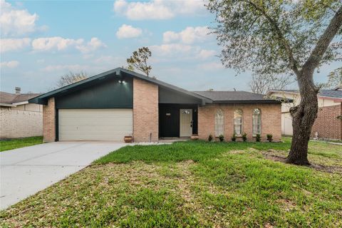 Photo of 2210 Stillmeadow Drive, Missouri City, TX 77489 (MLS # 27216321)