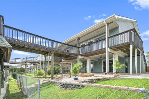 Photo of 19 N Sandpiper Street, La Marque, TX 77568 (MLS # 58833004)