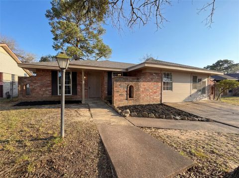 Photo of 4207 Fallen Oaks Drive, Houston, TX 77091 (MLS # 13178348)