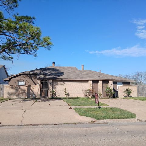 Photo of 5436 Parkridge Drive #5434, Houston, TX 77053 (MLS # 21900424)