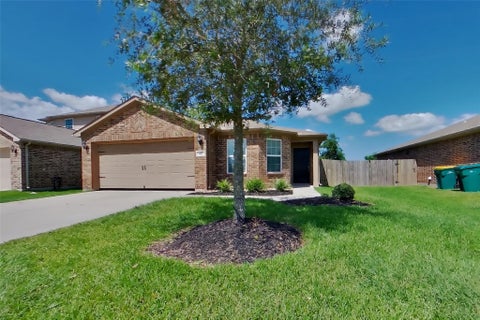 Photo of 417 Palomino Stand Drive, La Marque, TX 77568 (MLS # 61478868)