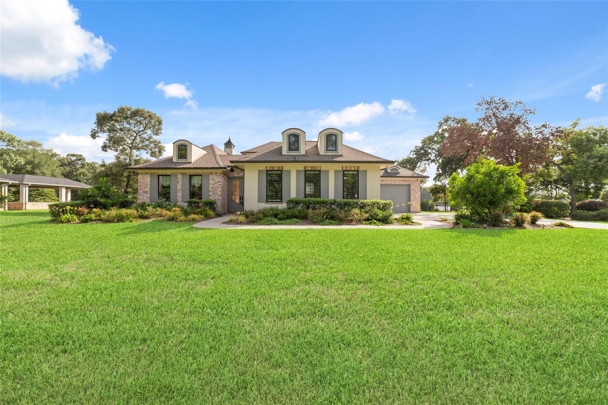 28007 E Benders Landing Boulevard