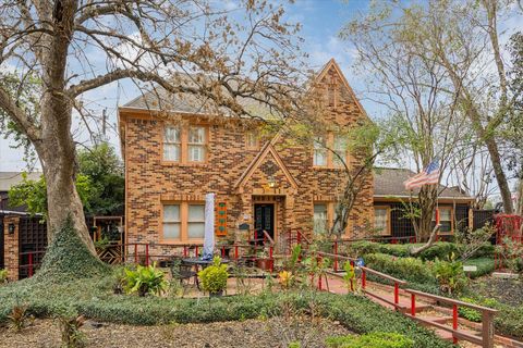 Tiny photo for 2036 Brentwood Drive, Houston, TX 77019 (MLS # 34241939)