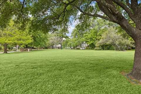 Tiny photo for 2036 Brentwood Drive, Houston, TX 77019 (MLS # 34241939)