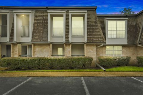 Photo of 12633 Memorial Drive #177, Houston, TX 77024 (MLS # 82722600)