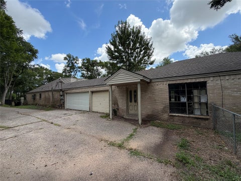 Tiny photo for 15823 Oleta Lane, Sugar Land, TX 77498 (MLS # 46556667)