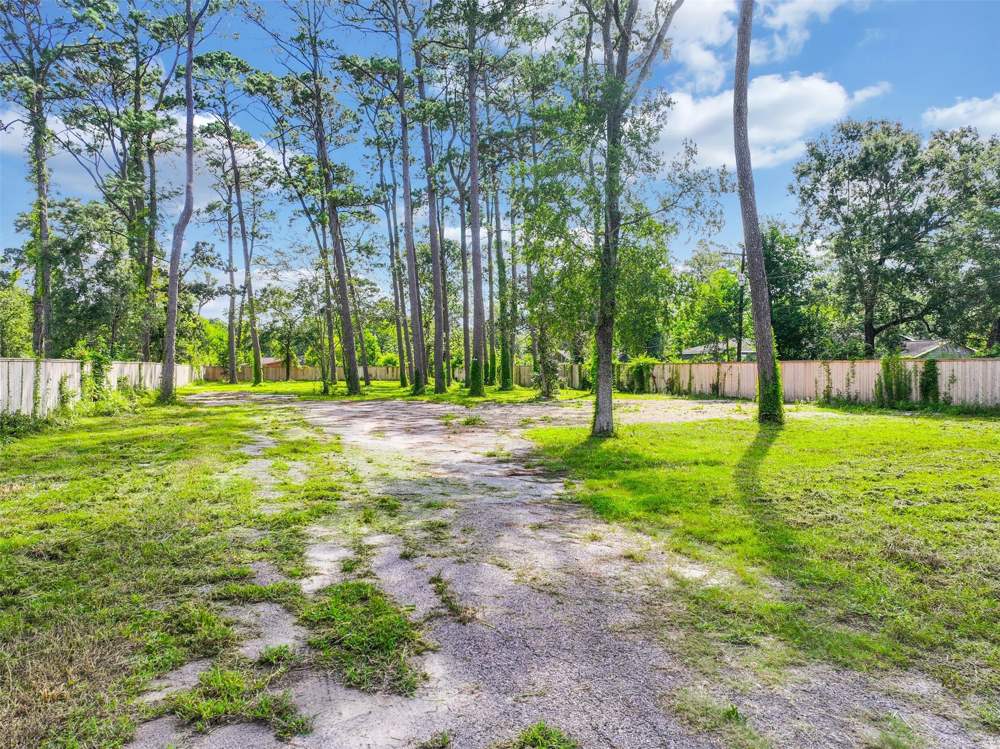 3219 Oak Drive