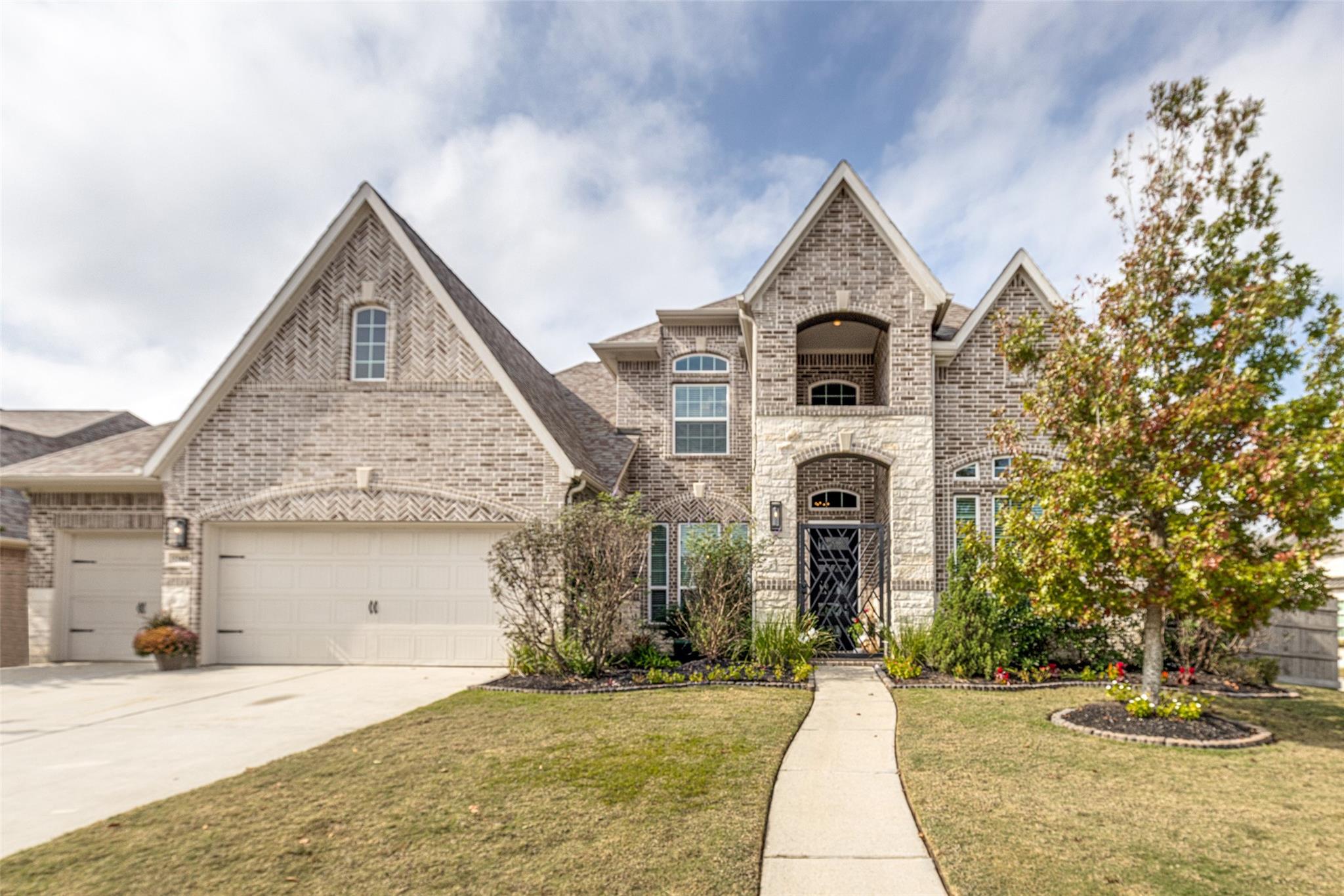 17402 Orchid Falls Lane