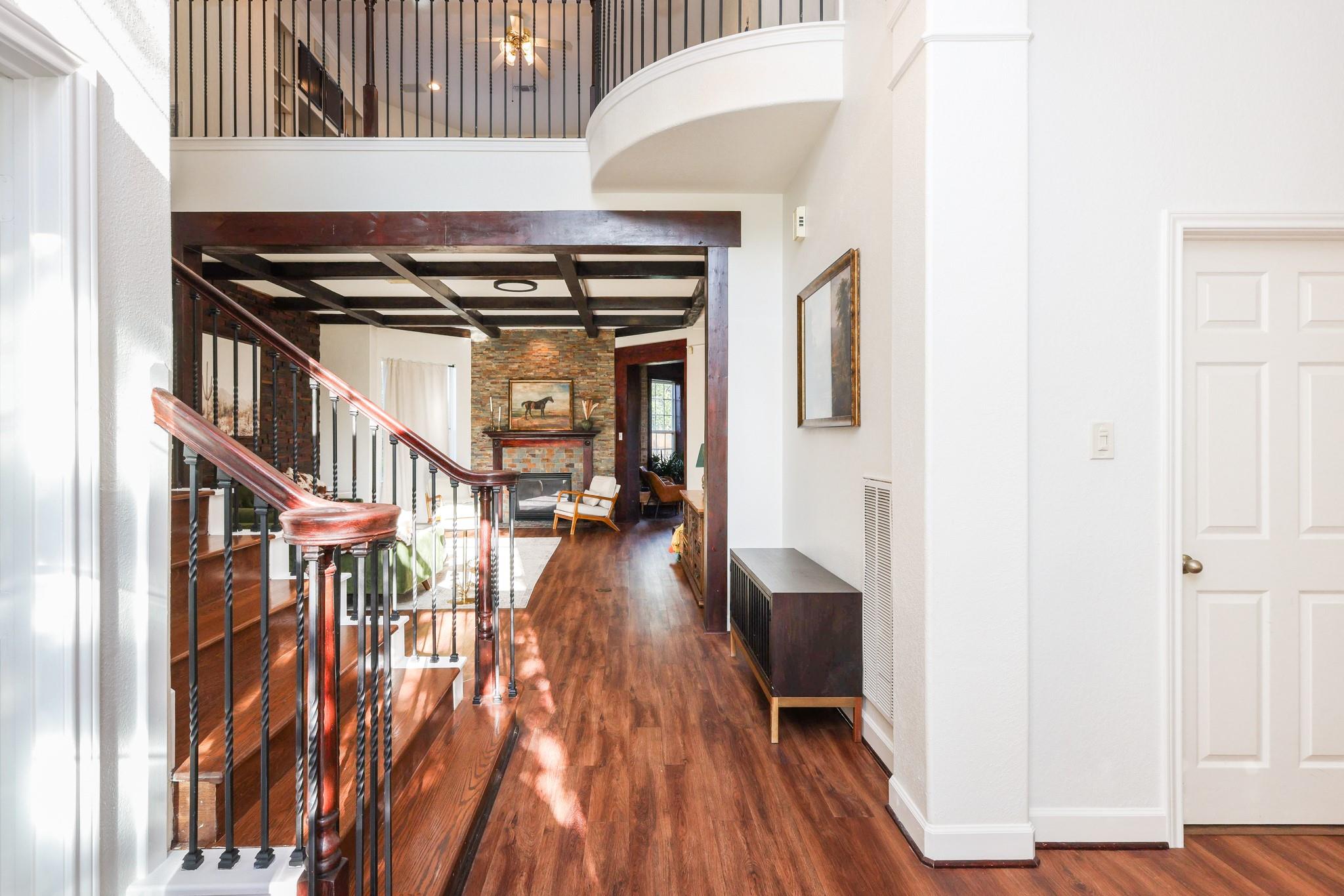 1904 Stonegrove Court