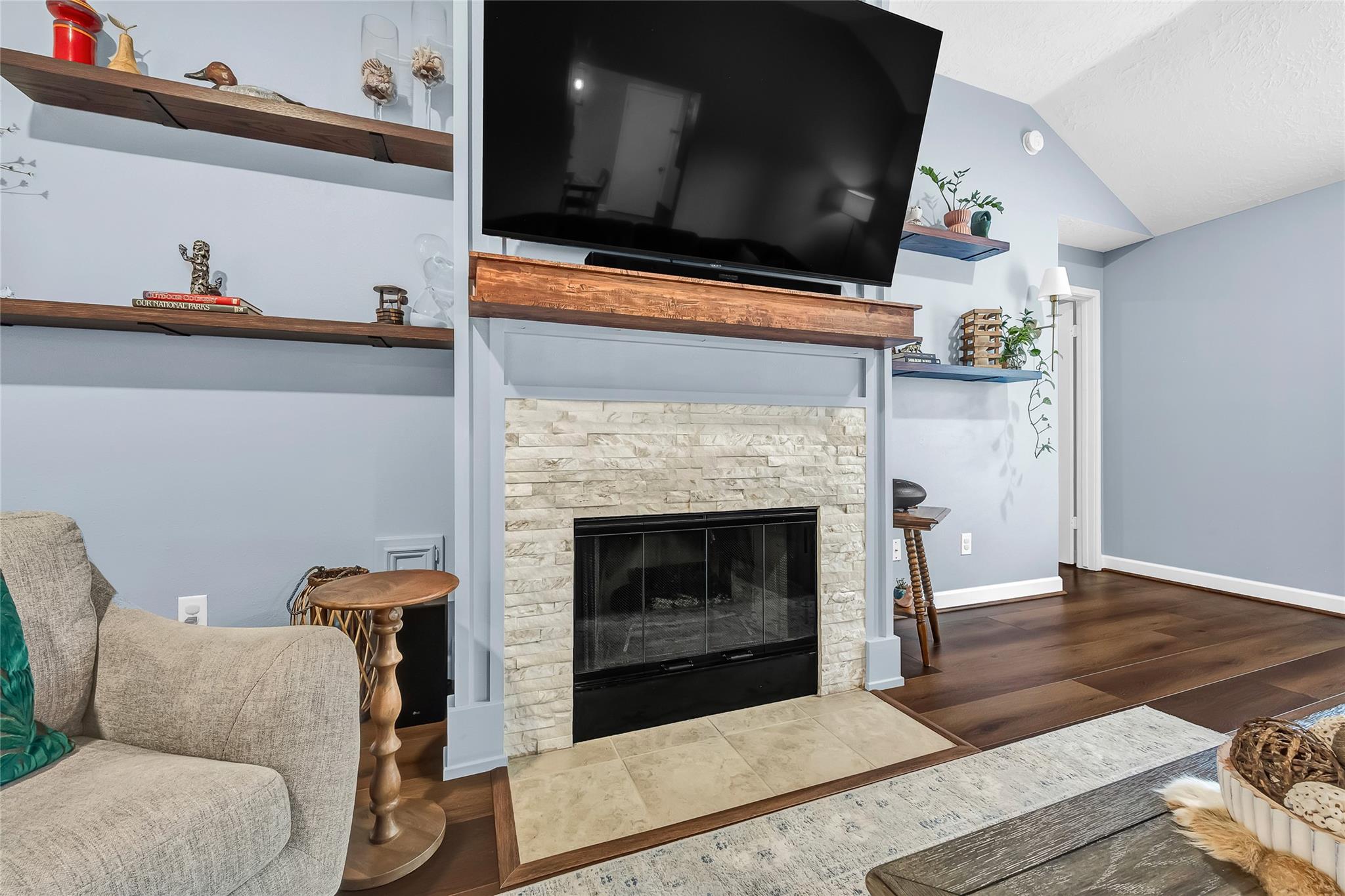 22318 Hollybranch Drive