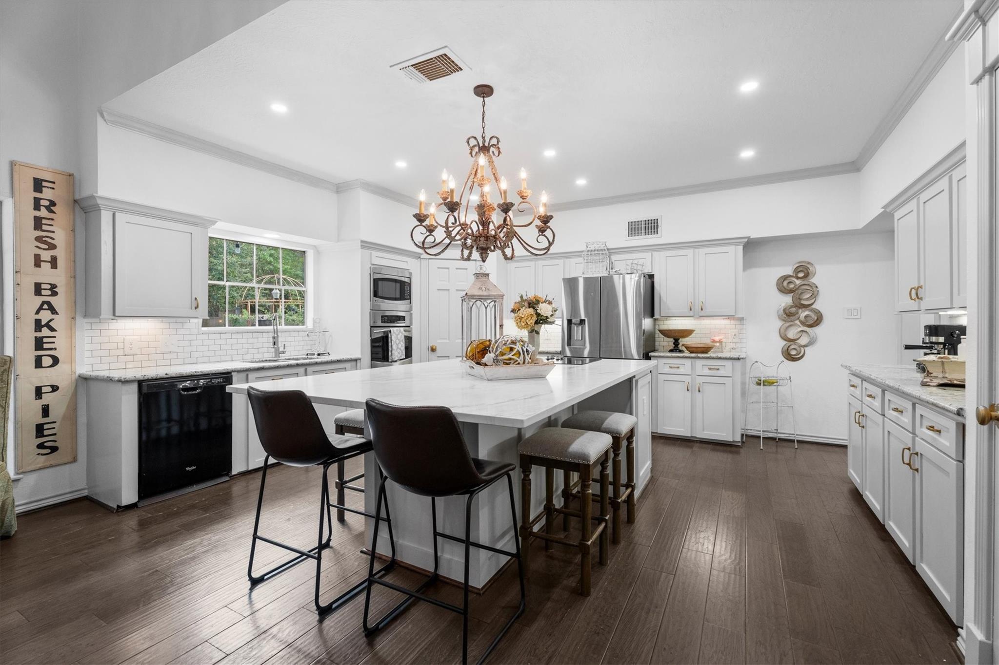 15902 Guinstead Drive