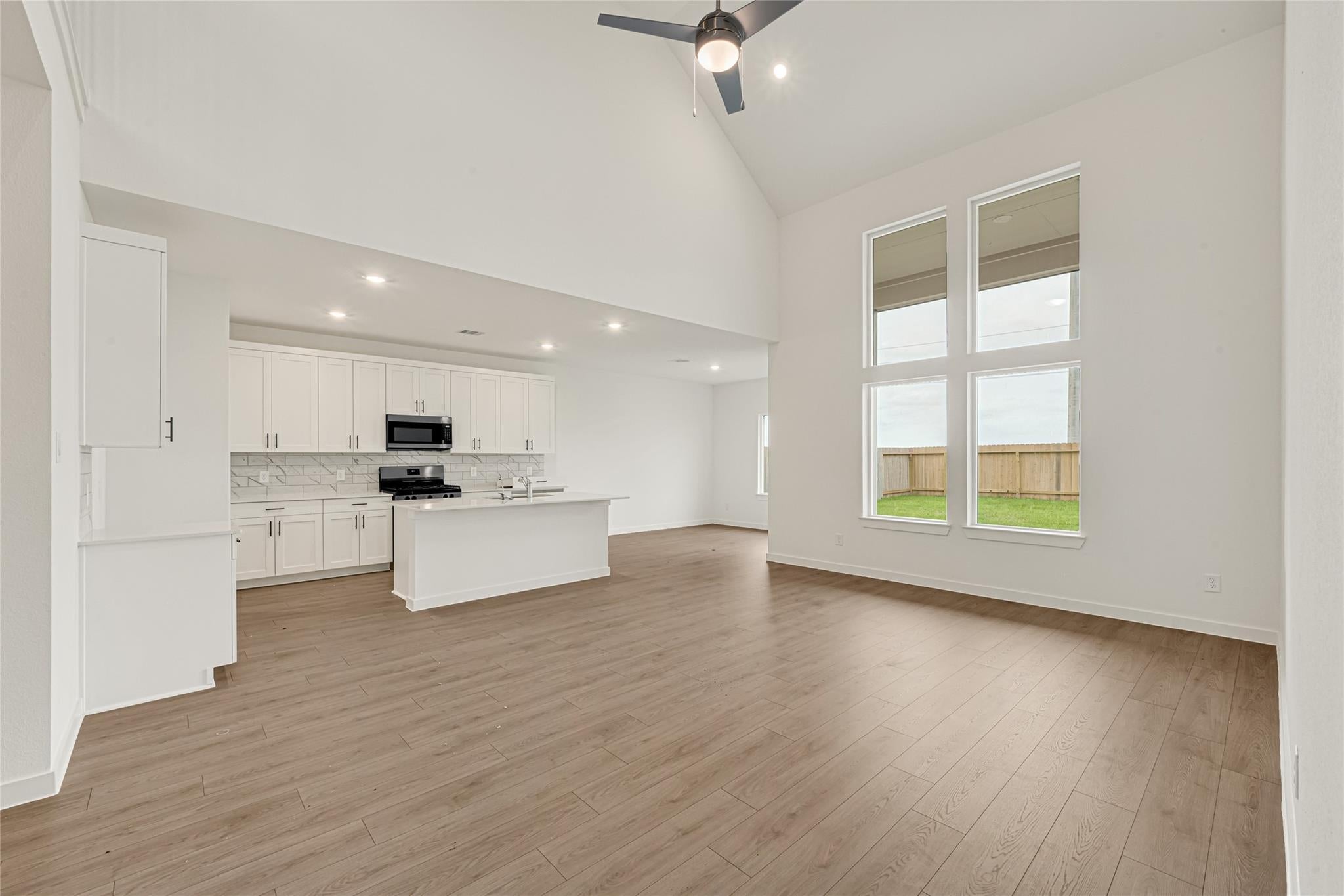 3630 Melbourne Manor