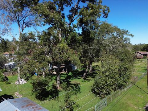 170 N County Road 30 Angleton TX 77515