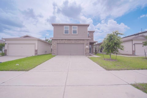Photo of 10622 Cashew Run Lane, Houston, TX 77075 (MLS # 975225)